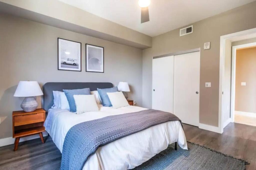 Comfortable & Spacious 2Bdr - 2Bth For 4 Guests In Hollywood Daire Los Angeles Dış mekan fotoğraf